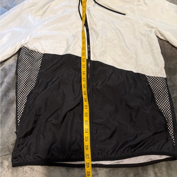 Russell windbreaker jacket - Picture 5 of 6